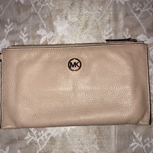 Authentic Michael Kors Wristlet